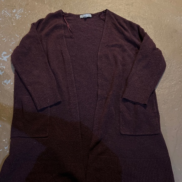 Dark purple sweater - Picture 1 of 1